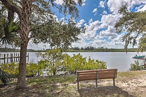 Dog-friendly Home w/ Gas Grill - Walk to Rose Bay!