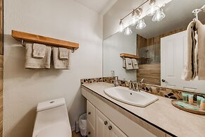 Mountain Lodge w/ Hot Tub, Walk to Grindstone Lake