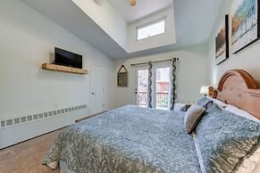 Mountain Lodge w/ Hot Tub, Walk to Grindstone Lake