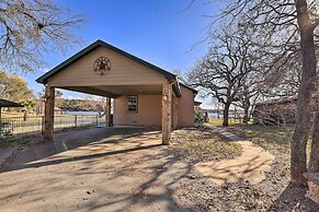 Lakefront Haven ~ 6 Mi to Historic Granbury Square