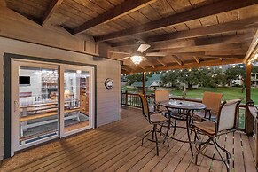 Lakefront Haven ~ 6 Mi to Historic Granbury Square