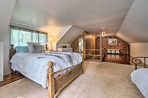 Lake Huron Cottage: Fire Pit, Steps to Beach!