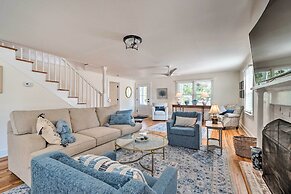 Historic Family Home < 1 Mi to Long Beach!