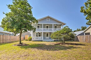 Historic Family Home < 1 Mi to Long Beach!