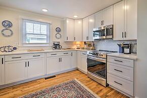 Historic Family Home < 1 Mi to Long Beach!