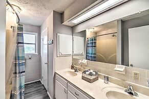 Charming Mountain Home Getaway w/ Gas Grill!