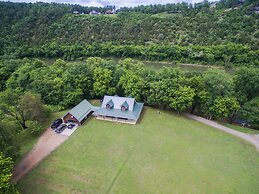 'troutfest' Riverfront Norfork Home, Great Fishing