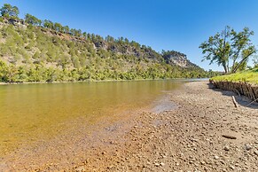 'troutfest' Riverfront Norfork Home, Great Fishing