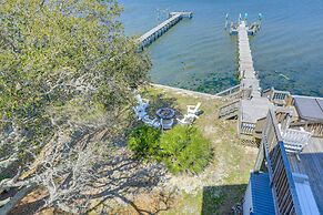 Waterfront Emerald Isle Home w/ Dock Access!