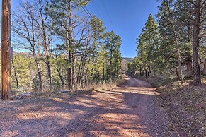 Mtn-view 'cabin 404' w/ Deck in Payson!