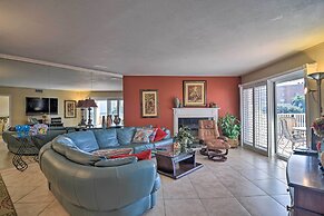 Beachfront Indian Shores Condo - Pool & Hot Tub!