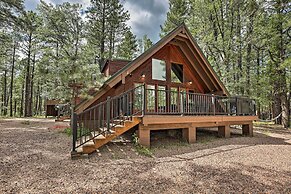 Pinetop Chalet Cabin ~ 1 Mi to Woodland Park