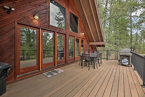 Pinetop Chalet Cabin ~ 1 Mi to Woodland Park
