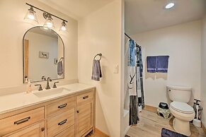 Pinetop Chalet Cabin ~ 1 Mi to Woodland Park