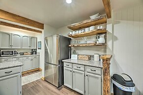 Pinetop Chalet Cabin ~ 1 Mi to Woodland Park