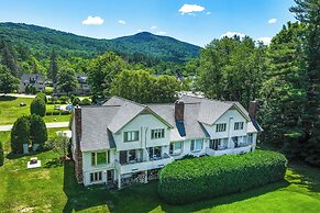 Beautiful Wentworth Golf Club Condo: Balcony & A/C