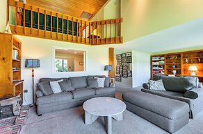 Beautiful Wentworth Golf Club Condo: Balcony & A/C