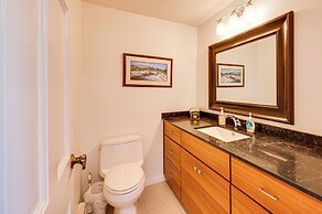 Beautiful Wentworth Golf Club Condo: Balcony & A/C