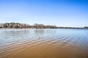 Lakefront Fort Towson Home: Private Dock & 3 Decks