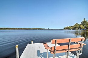 Cabin on Rush Lake w/ Tiki Bar, Grill & Kayaks!
