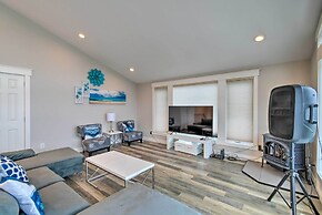 Scenic & Spacious Getaway on North Bay w/ Deck!