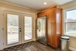 Modern Retreat Near Smoky Mtns & Asheville!