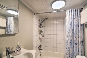 Inviting Bremerton Home Near Hiking & History