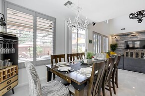 Pool, Fire Pit & Grill: Goodyear Home!