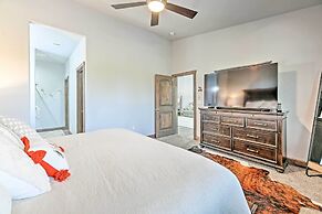 Chic Show Low Townhome w/ Bbq: Dogs Welcome!