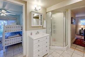 Highlands Vacation Rental w/ Smoky Mountain Views