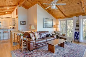 Highlands Vacation Rental w/ Smoky Mountain Views