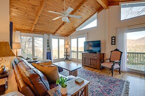 Highlands Vacation Rental w/ Smoky Mountain Views