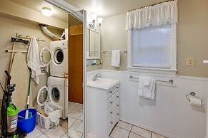 Highlands Vacation Rental w/ Smoky Mountain Views