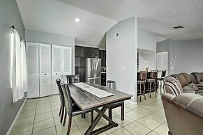 14 Mi to Dwtn Tampa Bay: Brandon Home w/ Fire Pit!