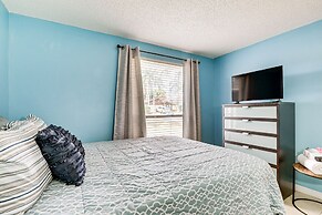 14 Mi to Dwtn Tampa Bay: Brandon Home w/ Fire Pit!