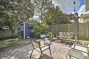 14 Mi to Dwtn Tampa Bay: Brandon Home w/ Fire Pit!