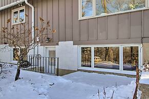 Cozy Rochester Retreat ~ 3 Mi to Mayo Clinic!