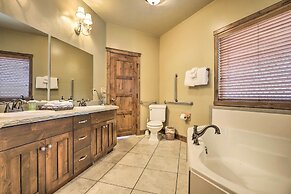 Luxurious Cedar City Getaway: 32 Mi to Brian Head!