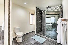 Luxurious Newport Estate w/ Spa & Lighthouse Views