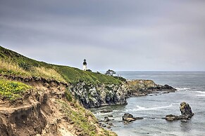 Luxurious Newport Estate w/ Spa & Lighthouse Views