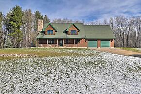 Family-friendly Gresham Getaway w/ Game Room!
