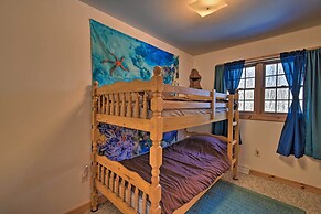 Family-friendly Gresham Getaway w/ Game Room!
