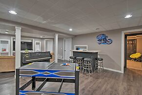 Family-friendly Gresham Getaway w/ Game Room!