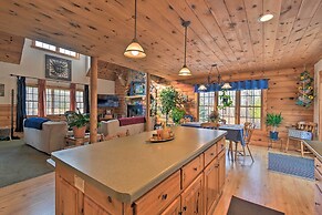 Family-friendly Gresham Getaway w/ Game Room!
