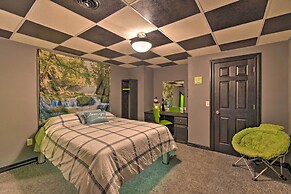 Family-friendly Gresham Getaway w/ Game Room!