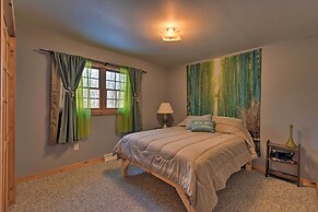 Family-friendly Gresham Getaway w/ Game Room!