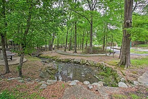 Near Nat'l Park: Hollywood Park Hot Springs Home
