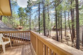 9 Mi to Rainbow Lake: Woodsy Pinetop Cabin w/ Deck