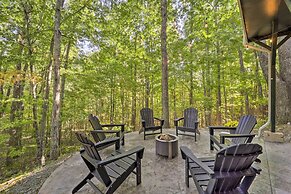 Peaceful Boone Cabin w/ Deck & Forest Views!