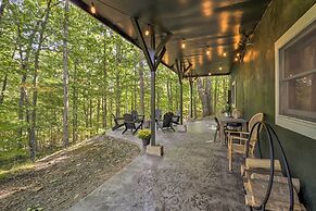 Peaceful Boone Cabin w/ Deck & Forest Views!